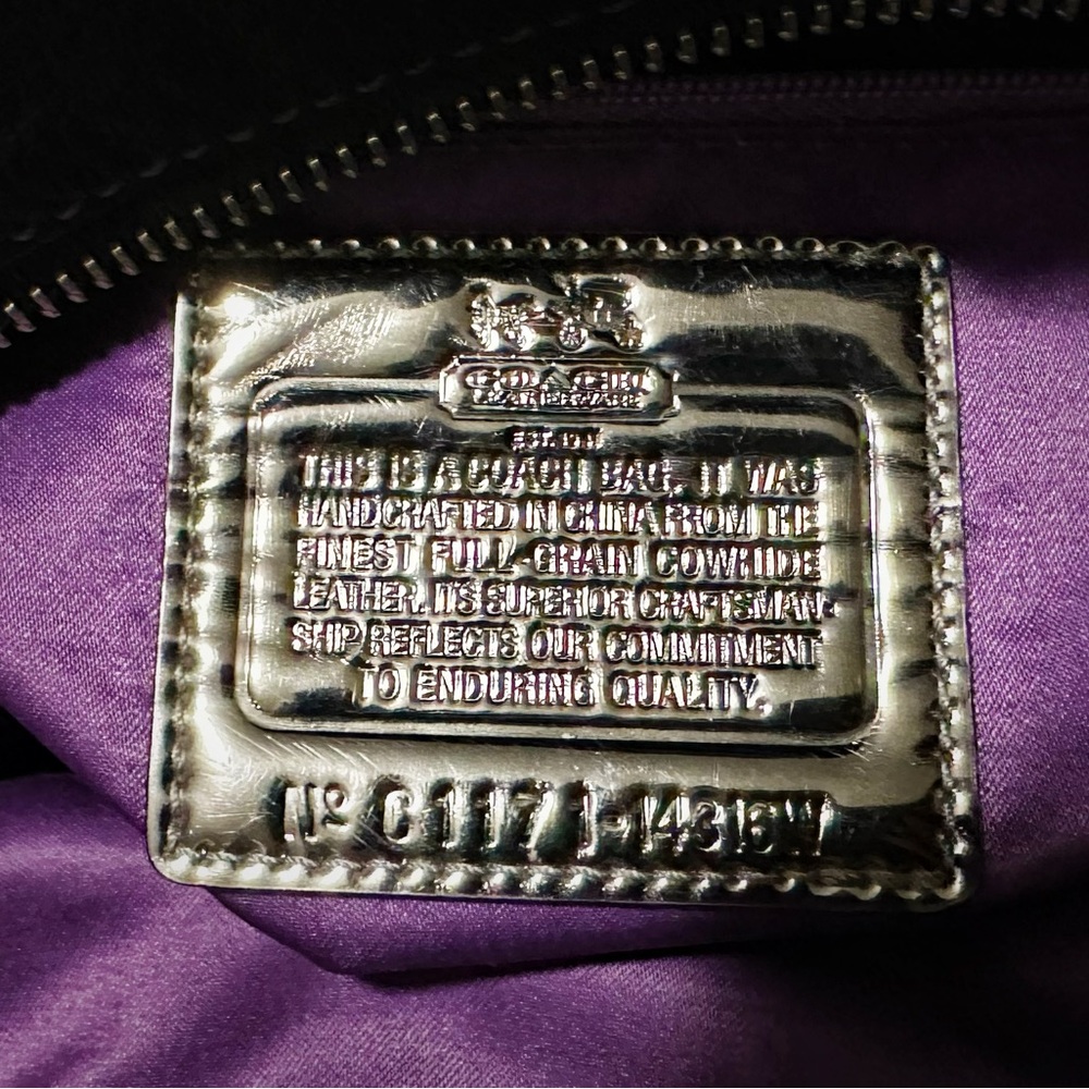 Vintage style Y2K Coach Black Leather Shoulder Bag with Silver Hardware handbag - Picture 9 of 17